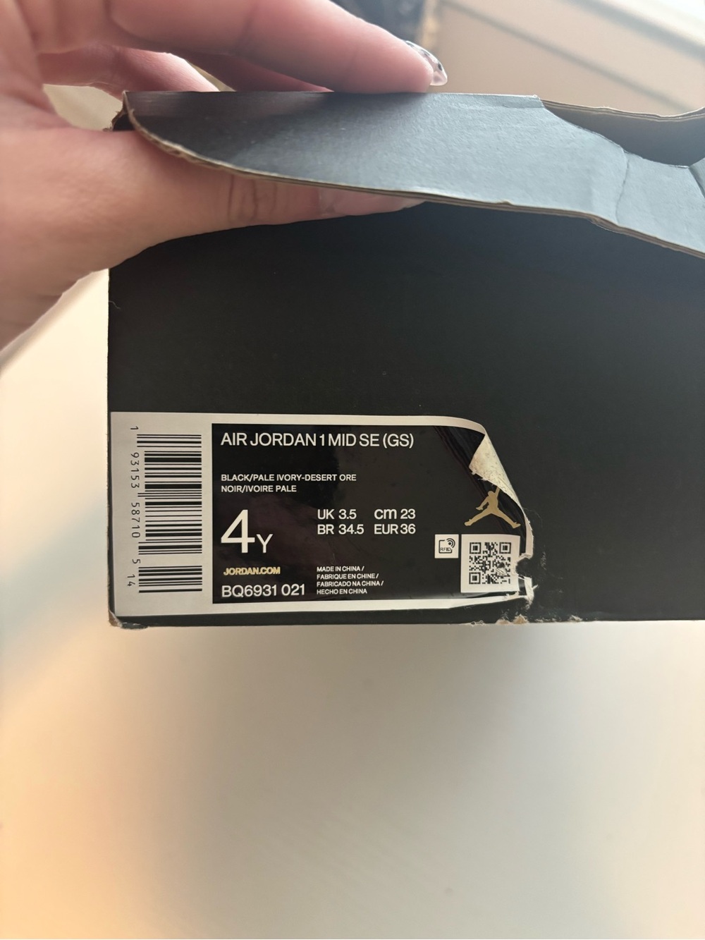 Jordan l Mid SE Leopard (GS) - Picture 7 of 9